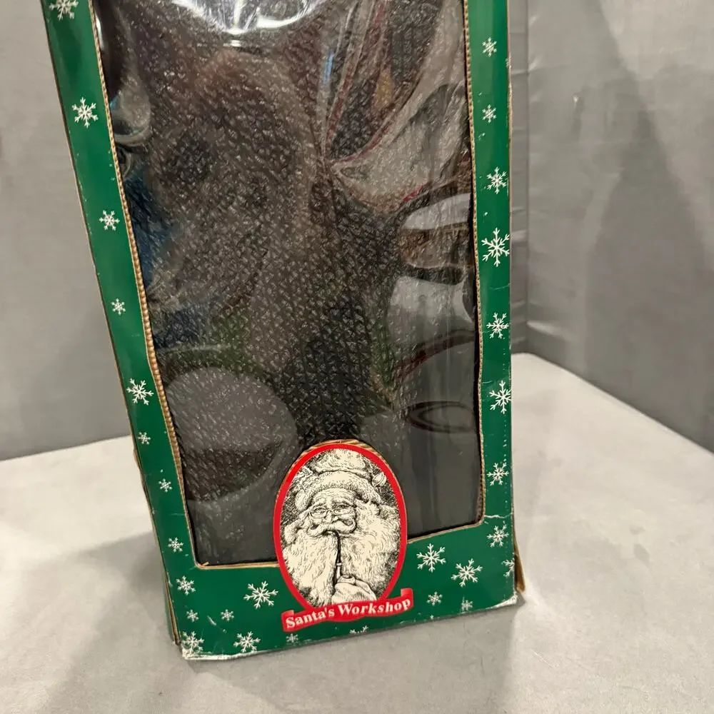 Vintage Santas Workshop Holiday Christmas Decoration Figure Doll 20